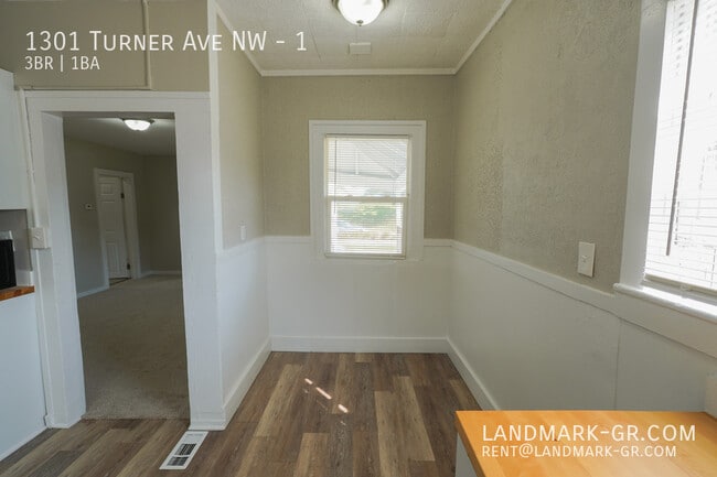 Building Photo - 1301 Turner Ave NW