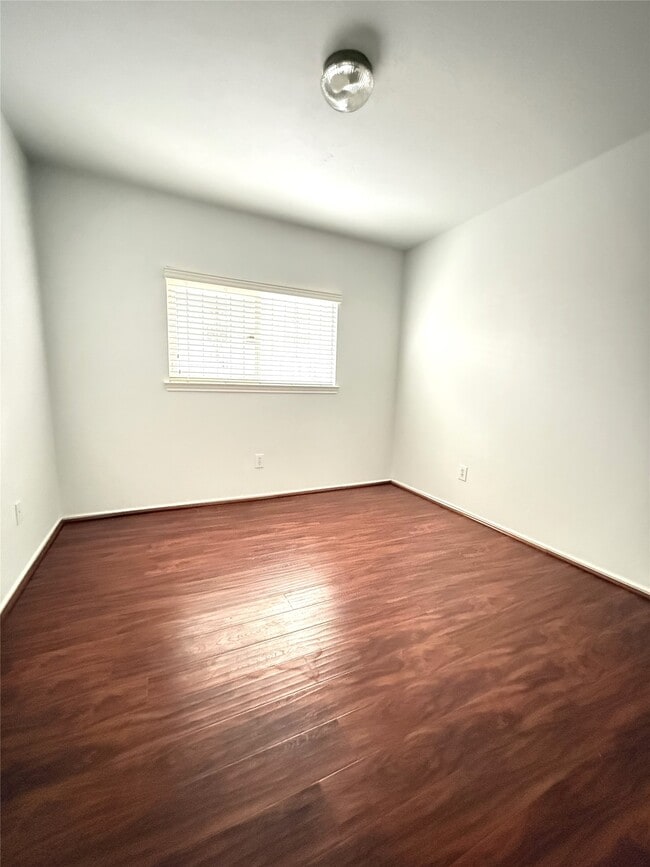 Building Photo - 13830 Fort Nelson Dr