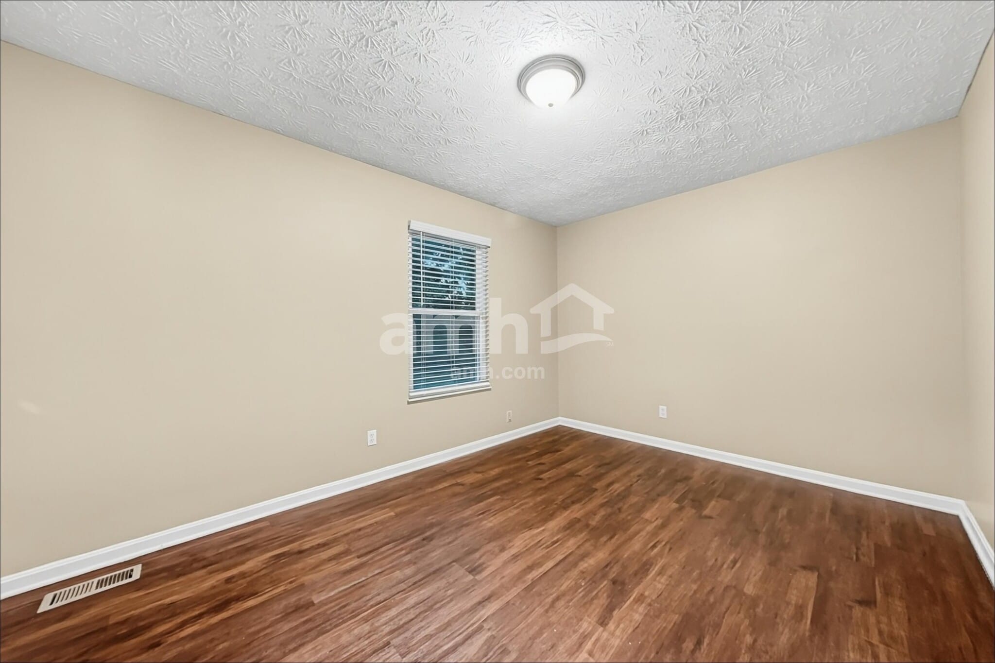 Building Photo - 6714 Midnight Sun Dr