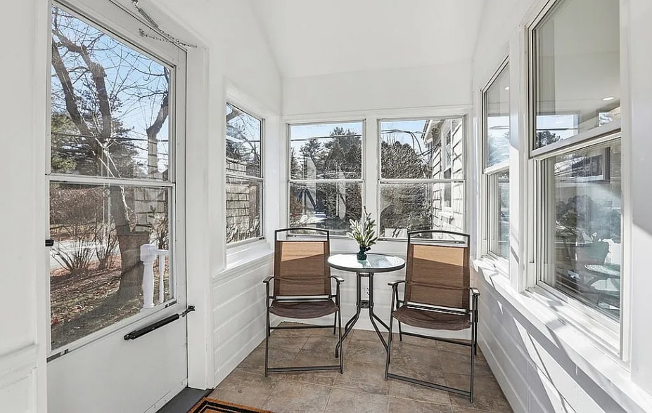 Building Photo - 32 Bolton St