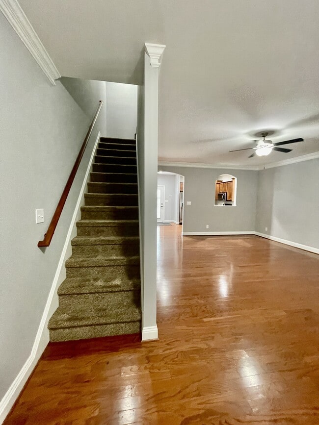 Building Photo - 518 Capstone Dr