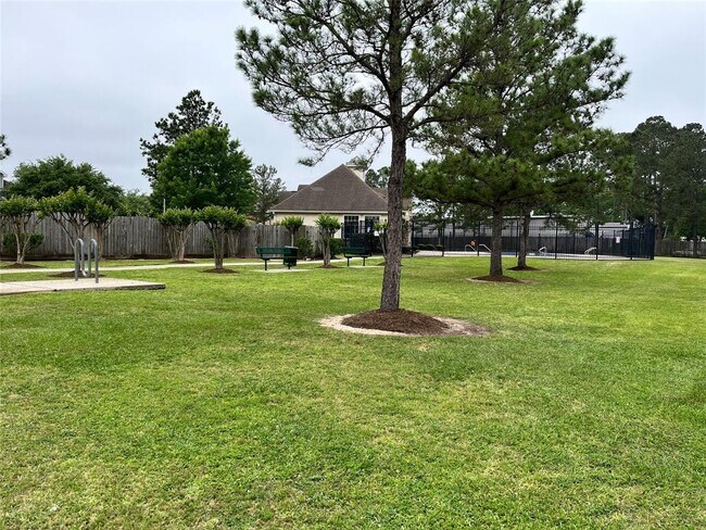 Building Photo - 2811 Hackamore Hollow Ln