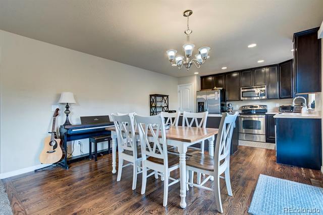 Building Photo - 8013 Pinfeather Dr