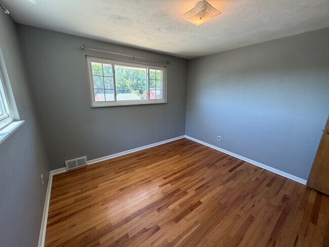 Building Photo - Beautiful Home for Rent