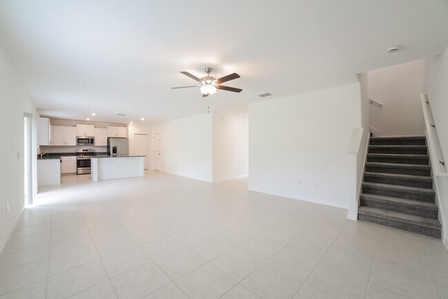 Building Photo - 4230 84th Ct E