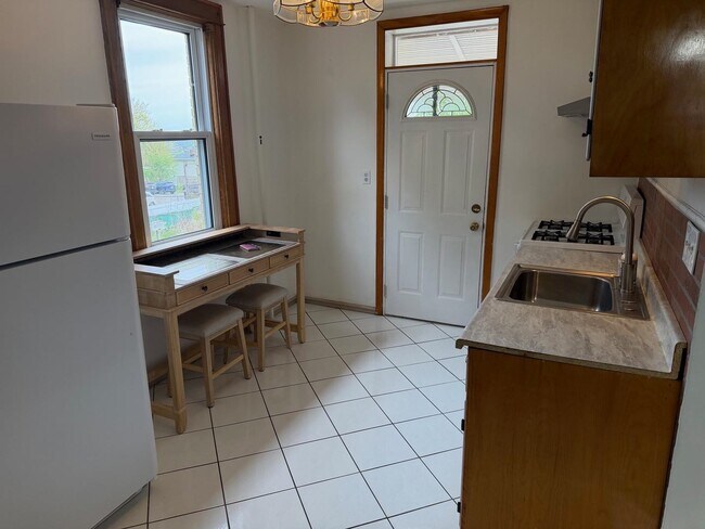 Building Photo - 1218 73rd St