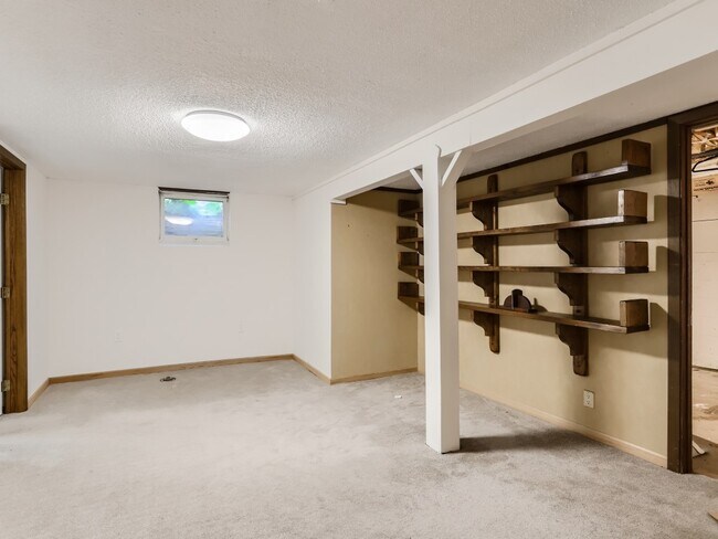 Building Photo - 8840 Morris Rd