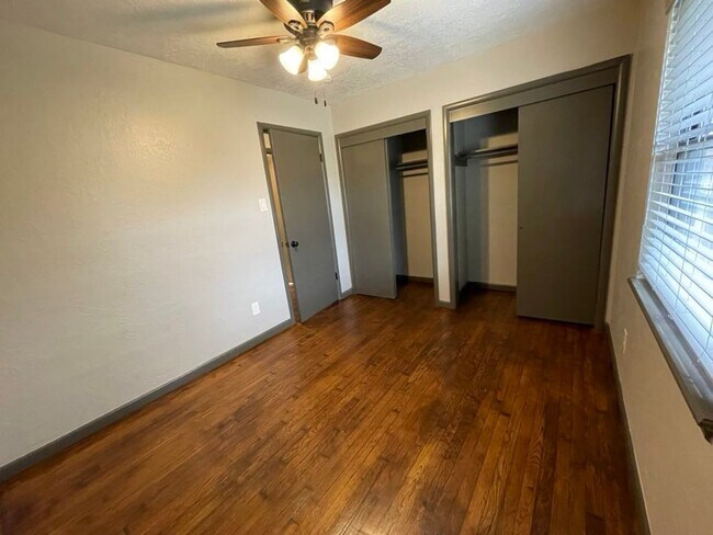 Building Photo - 3829 NW Ferris- AVAILABLE NOW!