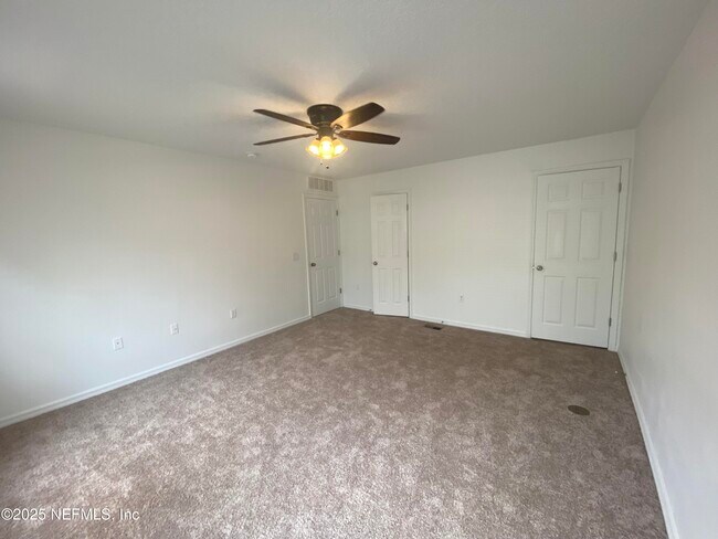 Building Photo - 11859 Lake Bend Cir