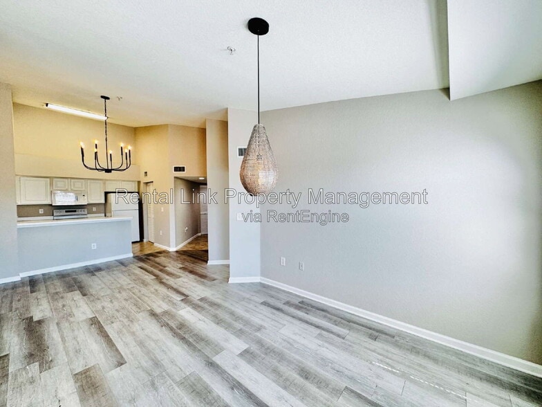 Building Photo - 4109 Residence Drive