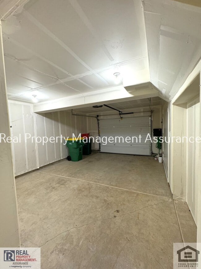 Building Photo - Spacious, well-designed home in desirable River Terrace community in Beaverton/Sherwood!