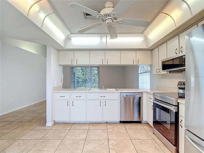 Building Photo - 11029 Bentwood Ct