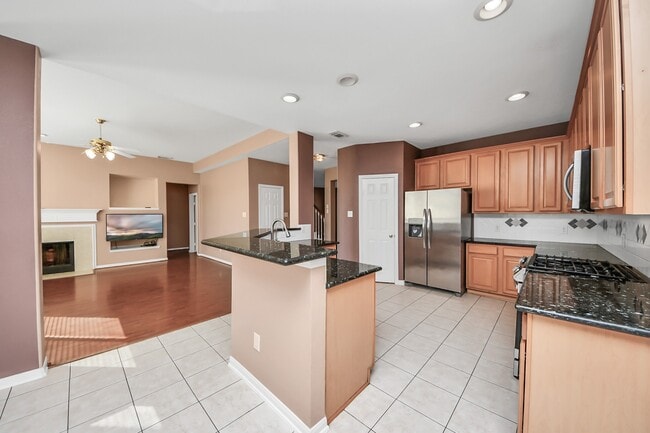 Building Photo - 1631 Mustang Crossing