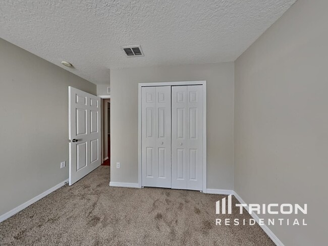 Building Photo - 128 Bud Hollow Dr