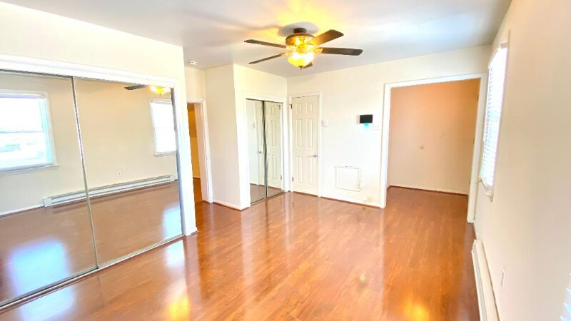 Building Photo - 304 Elsmere St