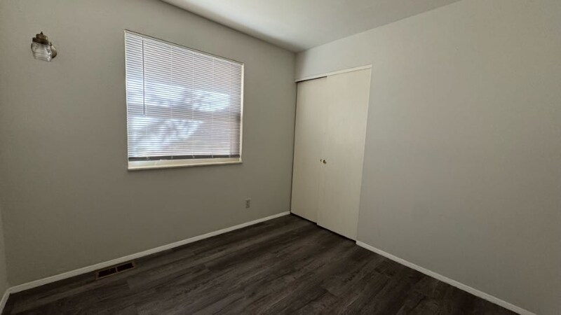 Building Photo - 1615 Central Pkwy