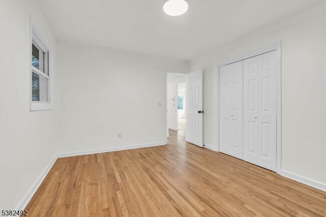 Building Photo - 55 Orchard Dr