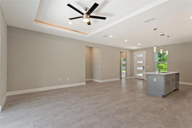 Building Photo - 2930 Emil St