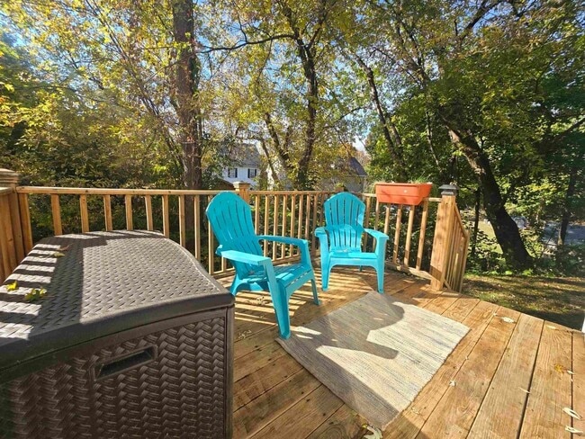 Building Photo - Stylish 2-Bedroom Condo in Dover| Utilities Included| Showings Coming Soon!
