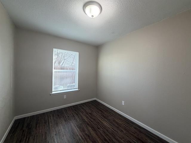 Building Photo - 3224 W 8th Ave