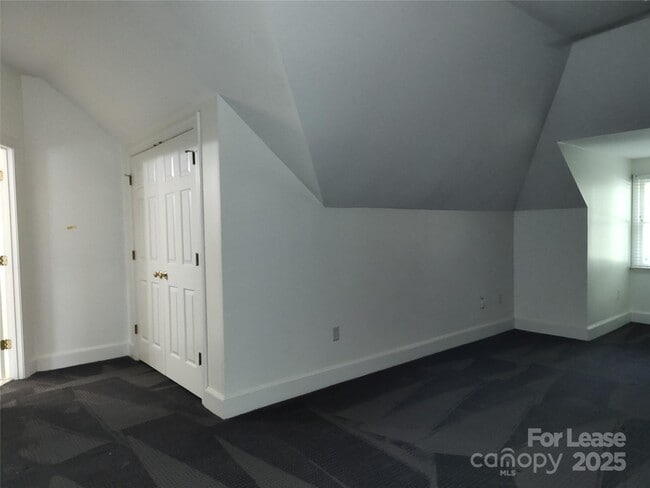 Building Photo - 5630 Colony Rd