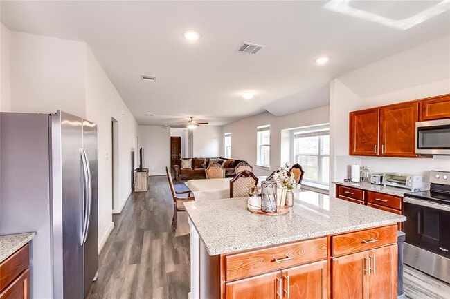 Building Photo - 1104 Terrace View Dr