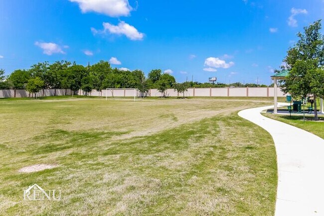 Building Photo - Coming Soon!