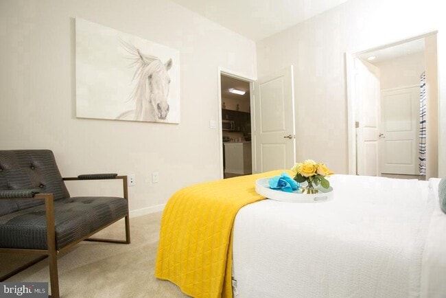 Building Photo - 401 Race St