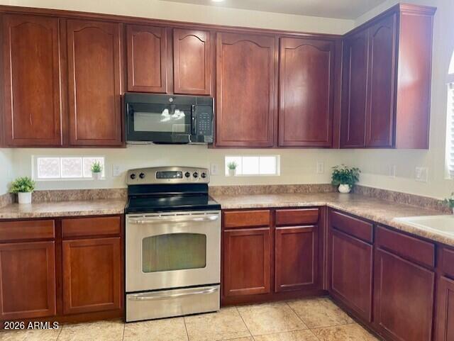 Building Photo - 45137 Sage Brush Dr