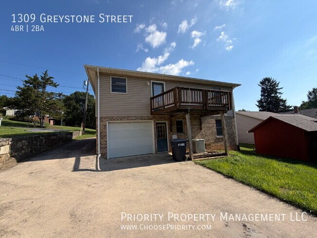 Building Photo - 1309 Greystone St