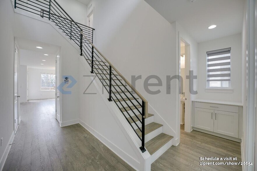 Building Photo - 23625 SE 271st Pl