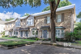 Building Photo - 359 S Mobile St