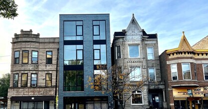 Building Photo - 1028 N California Ave