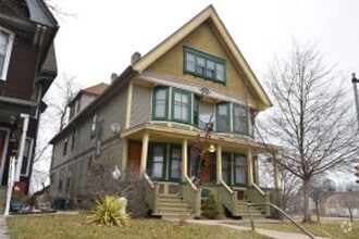 Building Photo - 2700-2702 W. State St. (Duplex)