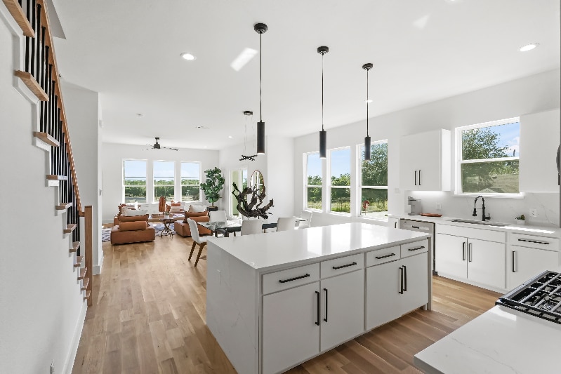 Building Photo - 1404 Hamburg St