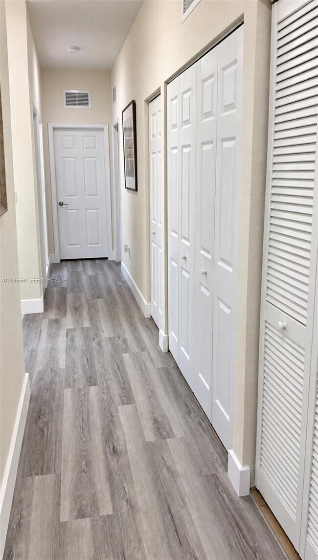 Building Photo - 4219 SW 165th Ct