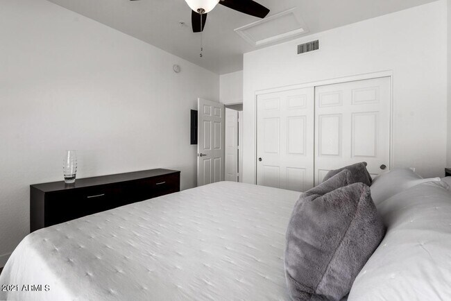 Building Photo - 20121 N 76th St