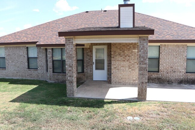 Building Photo - 2703 Curtis Dr