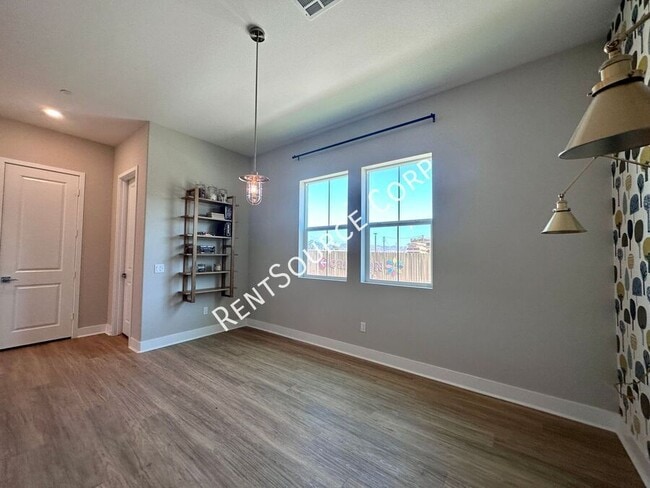 Building Photo - 27124 Observation Ct