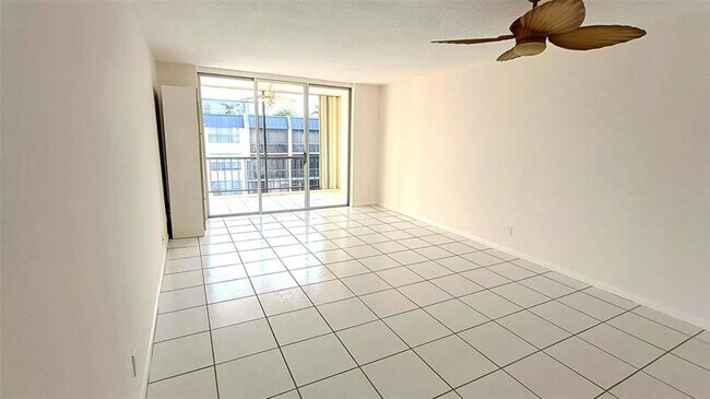 Building Photo - 777 S Federal Hwy