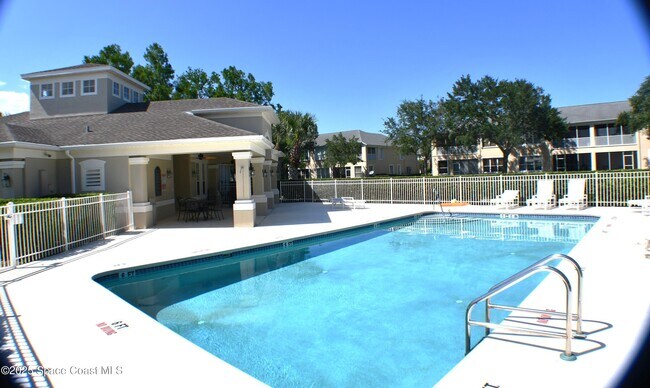 Building Photo - 530 Steeplechase Ln