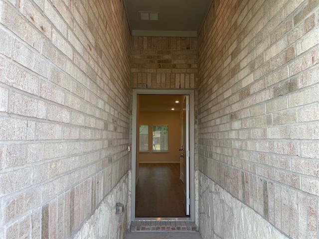 Building Photo - 409 Regiment Rd