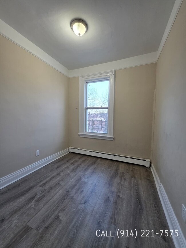 Building Photo - 175 Orchard St