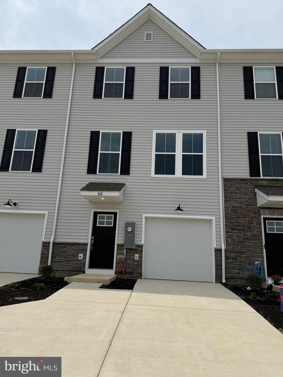 Building Photo - 368 Mingo Way