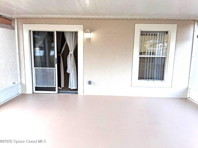 Building Photo - 1351 Danbury St SW