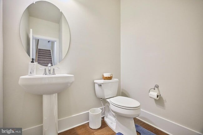 Building Photo - 20055 Old Line Terrace