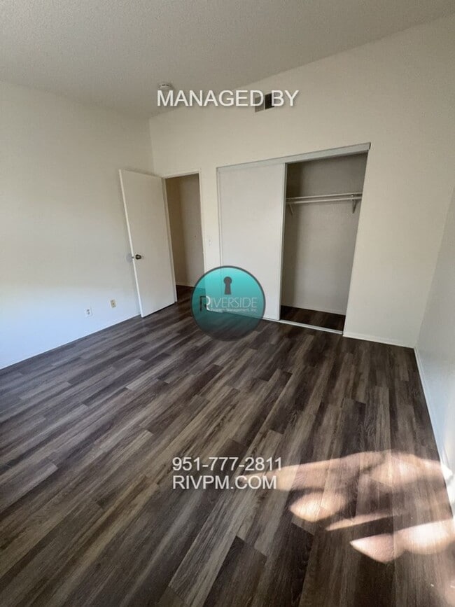 Building Photo - Coming soon!!  Centrally located Riverside...