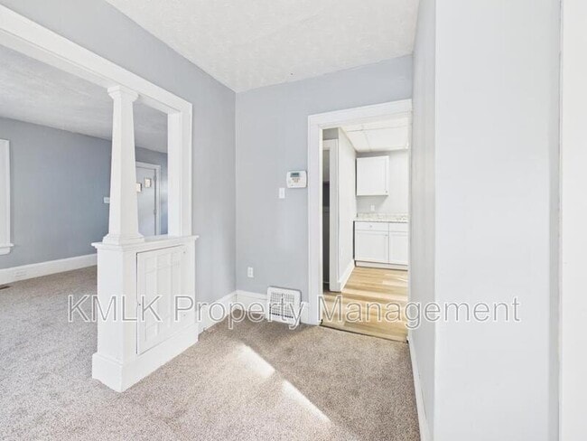 Building Photo - 2337 15th St SW