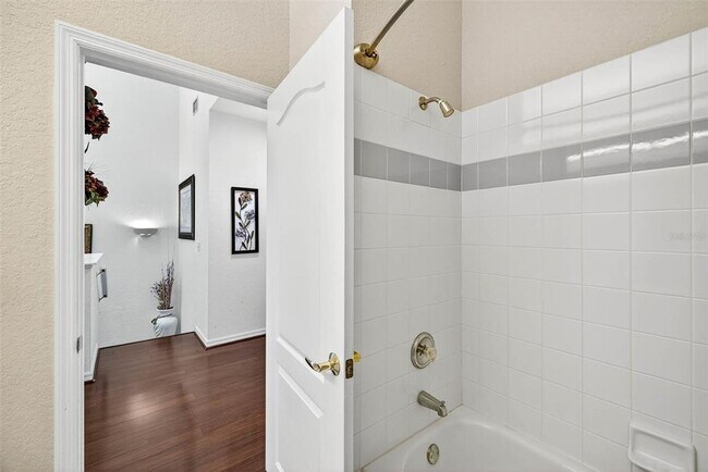 Building Photo - 3408 Primrose Way
