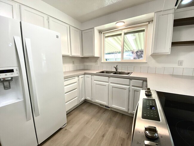 Building Photo - 3 bedroom 2 Bath 2 Car Garage Single Level Home near Micron and BSU